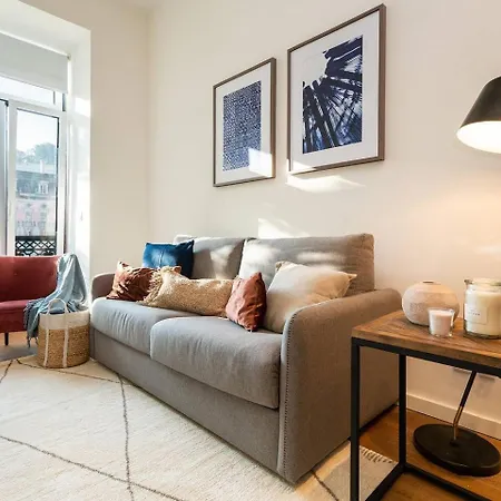 Apartment Graceful Design With Romantic View