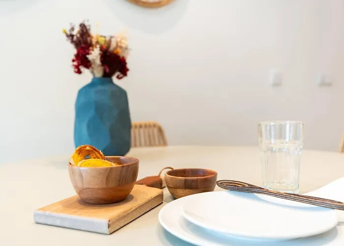 Graceful Design With Romantic View Apartment *