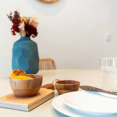 Graceful Design With Romantic View Апартаменты *